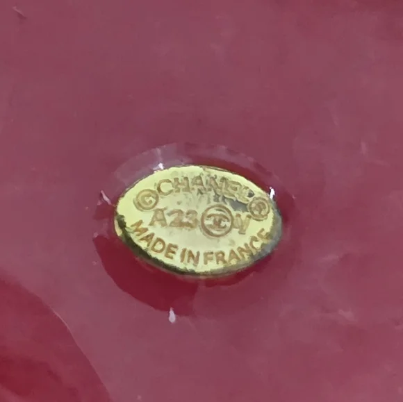 Authentic Chanel Red Molten Marbled Acrylic Heart Pendant Charm On Gold Necklace - Picture 8 of 11